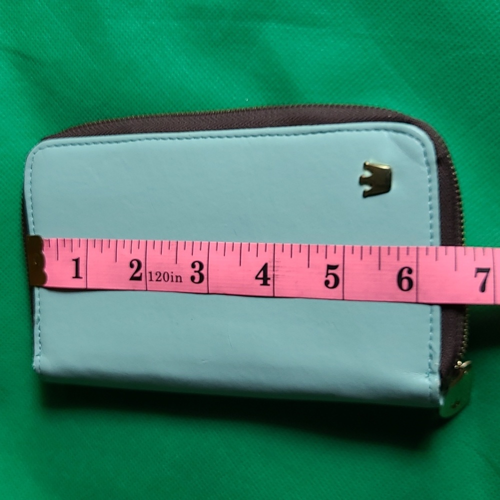 Crown 👑 Pouch 👝 - Picture 7 of 8